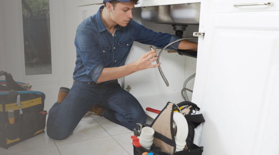 Expert burst pipe repair services in Gilman City, MO